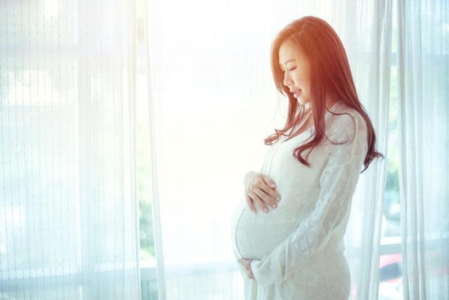 Thai 33 tuần nặng bao nhiêu? Các chỉ số thai 33 tuần đáng lưu ý
