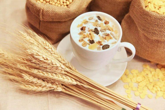 Thực phẩm giúp dễ ngủ và thực phẩm gây mất ngủ