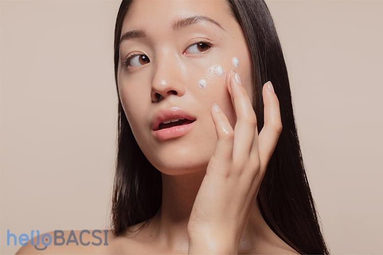 Nguyên nhân dùng kem dưỡng ẩm bị nổi mụn, lão hóa nhanh