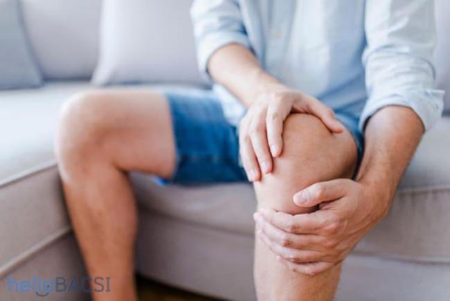 Tự nhiên bị đau khớp gối: nguyên nhân và cách điều trị