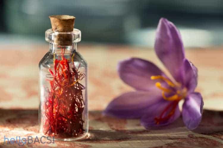 Công dụng nhụy hoa nghệ tây đối với mẹ bầu và những rủi ro cần lưu ý!