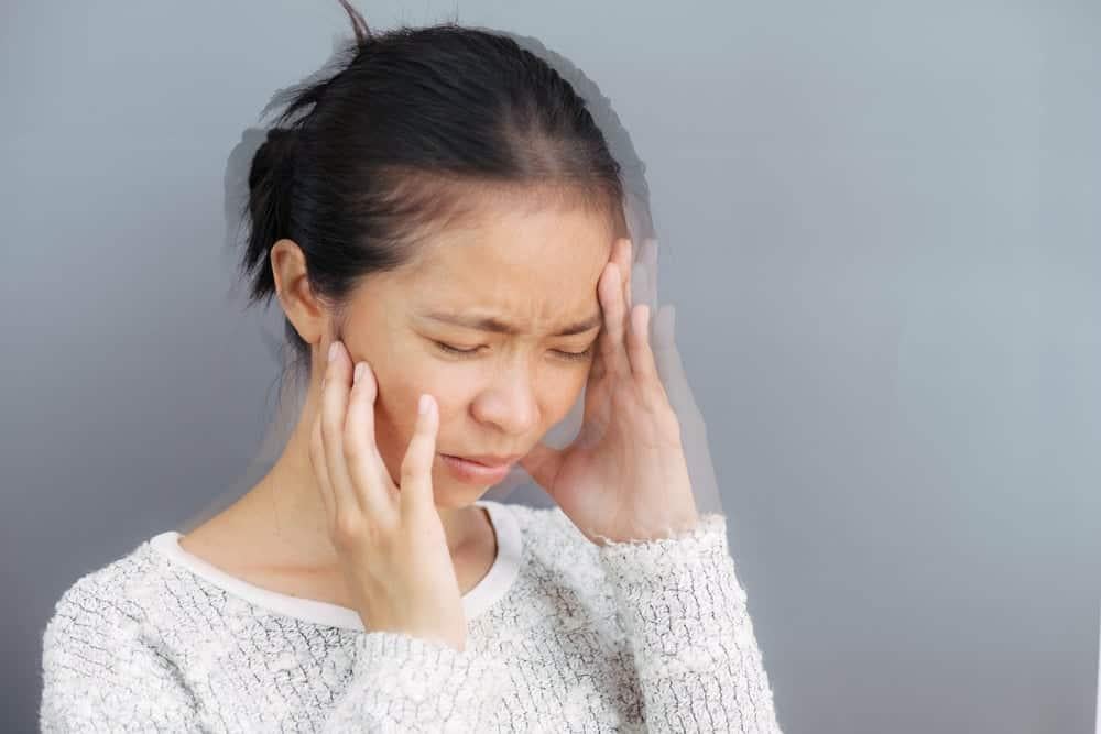 Đau đầu migraine