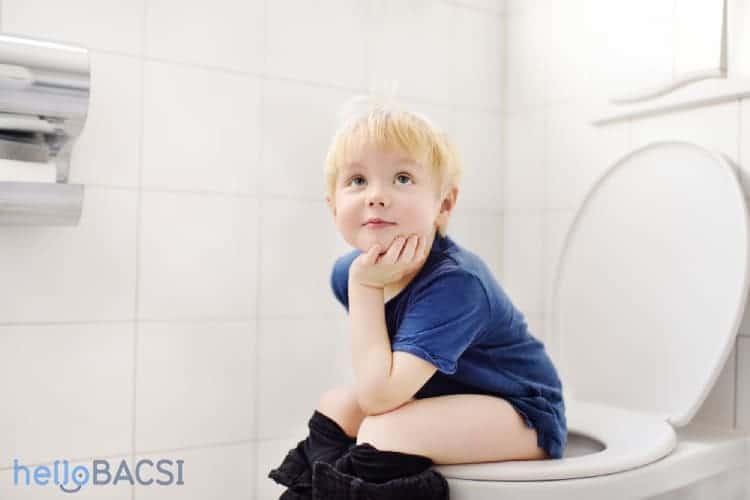 Vì sao trẻ đi phân nhầy? Khi nào cần đưa trẻ đến bệnh viện?