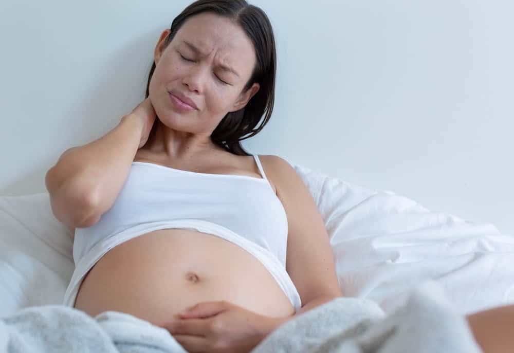 Nguyên nhân khiến bà bầu bị đau cổ vai gáy và cách khắc phục dứt điểm