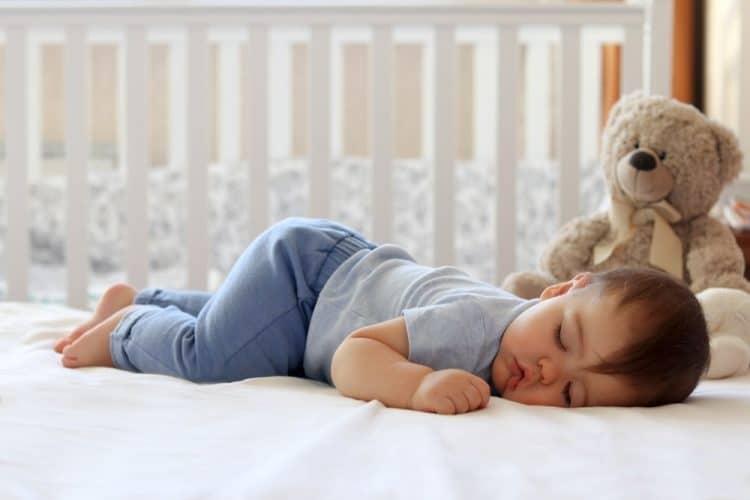 Giấc ngủ sâu làm tăng hormone tăng trưởng