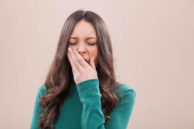 Ngáp nhiều có thể là dấu hiệu bệnh nghiêm trọng!