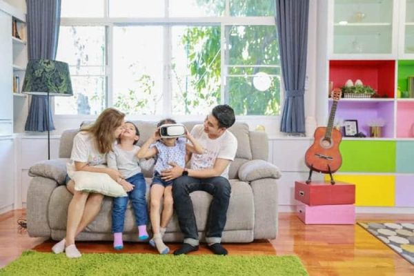 Đừng lơ là với việc dạy trẻ các nguyên tắc an toàn điện • Hello Bacsi