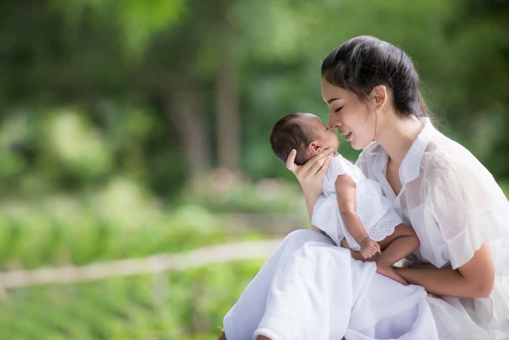 Giải đáp: Mẹ bị dị ứng có nên cho con bú và các vấn đề liên quan!