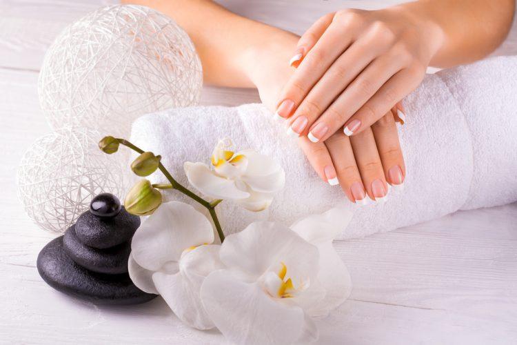 Tay bị lột da phải làm sao? 11 cách khắc phục nhanh chóng