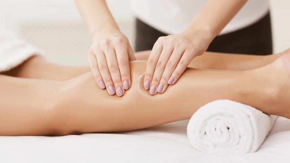 cách massage giảm mỡ bắp chân hiệu quả