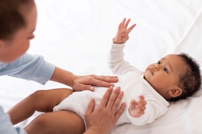 Trẻ nhỏ, trẻ sơ sinh bị táo bón: Tất cả những điều cha mẹ cần biết!