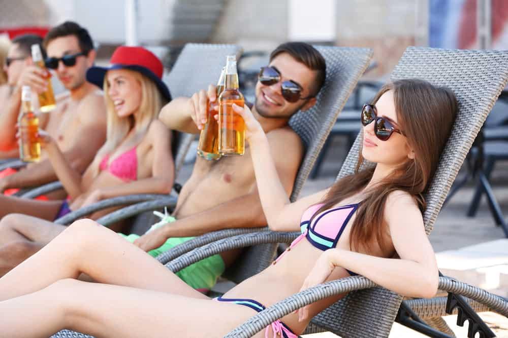 Quan hệ tình dục tập thể: Nguy hại khôn lường sau mỗi “cuộc vui”