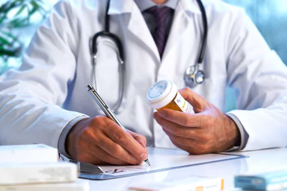 thuốc điều trị viêm cột sống dính khớp