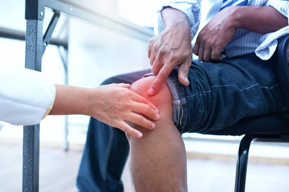 Bạn biết gì về bệnh tràn dịch khớp gối?