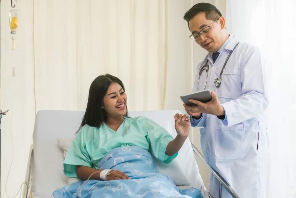 Mổ u nang buồng trứng bao lâu thì lành? Khi nào có thể đi làm trở lại?