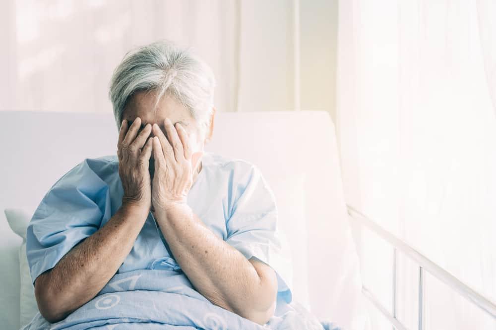 Bạn có biết thoái hóa khớp háng có thể gây tàn phế?