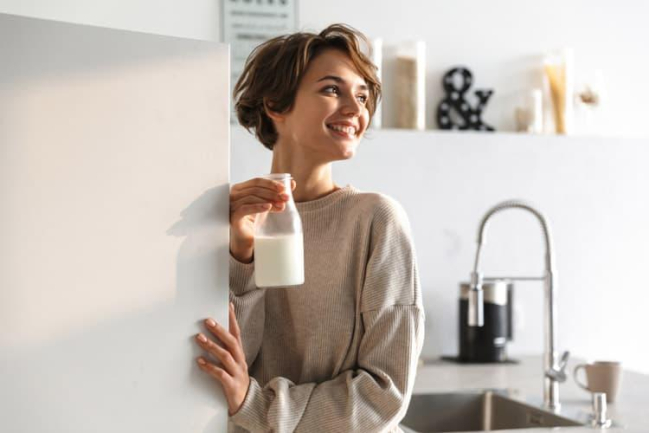Phụ nữ bị buồng trứng đa nang có nên uống sữa đậu nành?