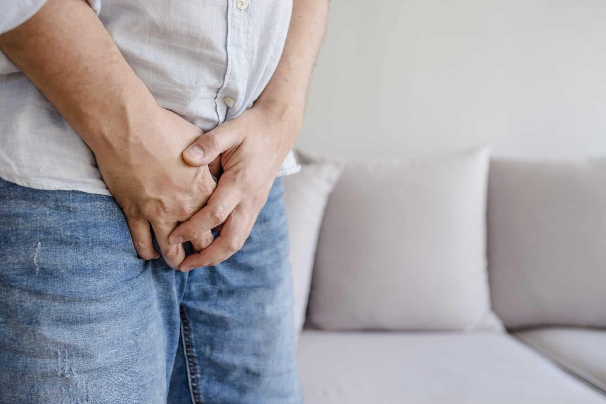 đau bụng dưới là triệu chứng sỏi bàng quang