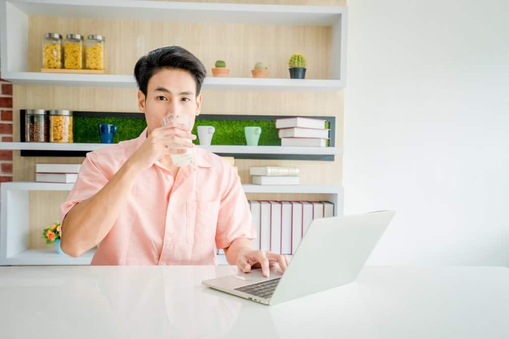 Viêm dạ dày ruột nên ăn gì, kiêng gì? 7 thực phẩm nên ăn, 5 thực phẩm nên tránh