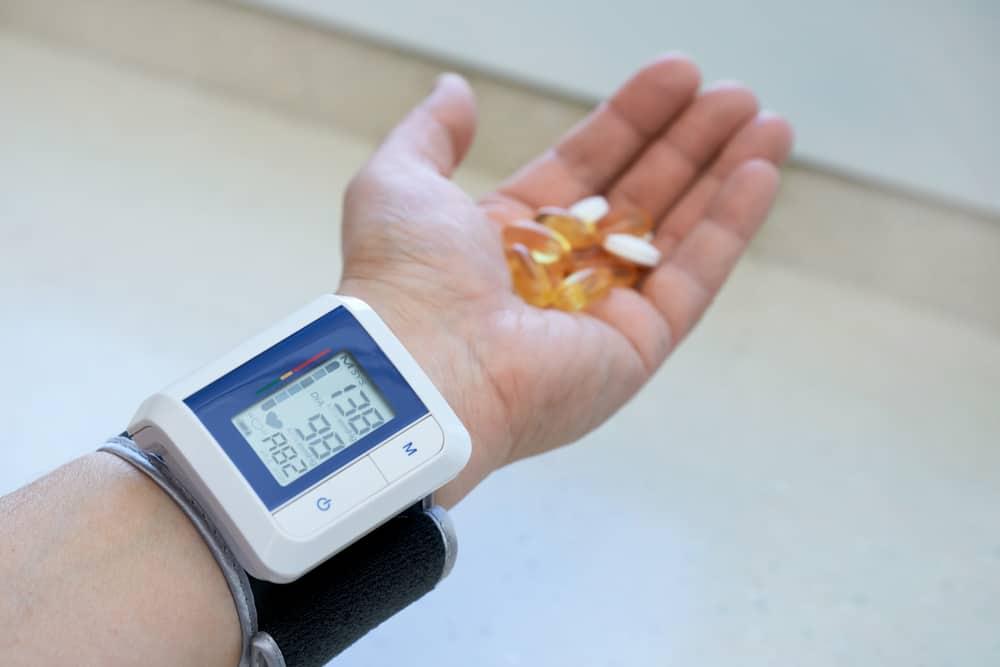 thuốc ngừa đột quỵ bằng cách làm giảm huyết áp