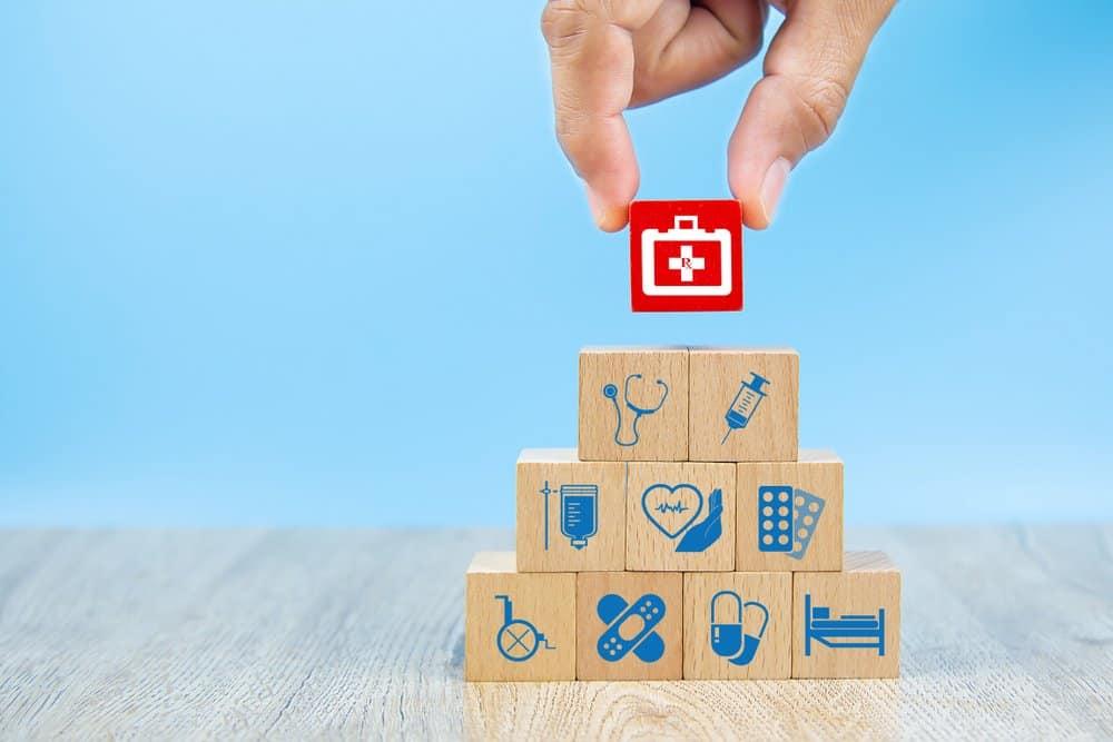 Bảo hiểm bệnh hiểm nghèo có thật sự cần thiết? 3 lợi ích cần cân nhắc