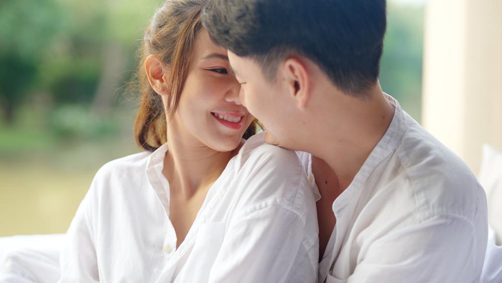 Những lợi ích và rủi ro khi quan hệ trong ngày đèn đỏ