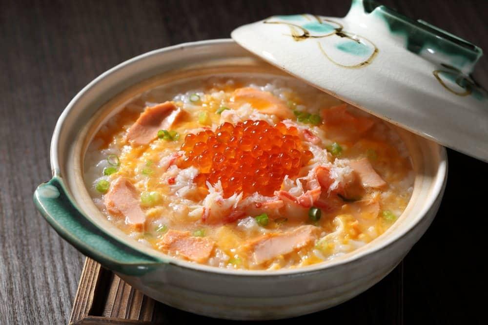 Bạn đã biết cách nấu cháo trứng cá hồi cho bé nhanh gọn và vẫn ngon?