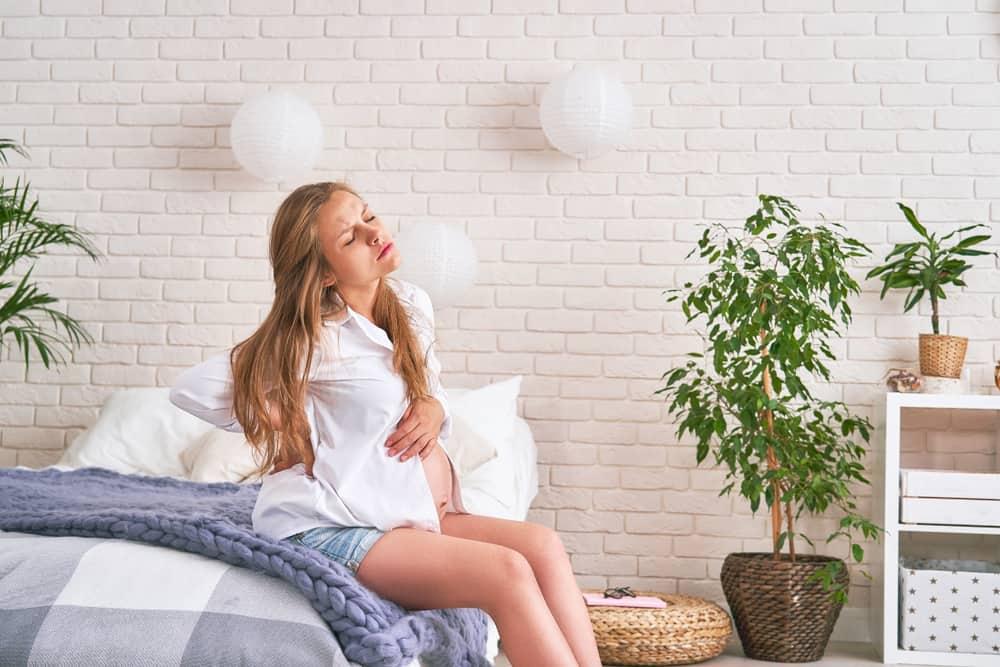 Mẹ chuyển dạ giả bao lâu thì sinh? Cách phân biệt với chuyển dạ thật?