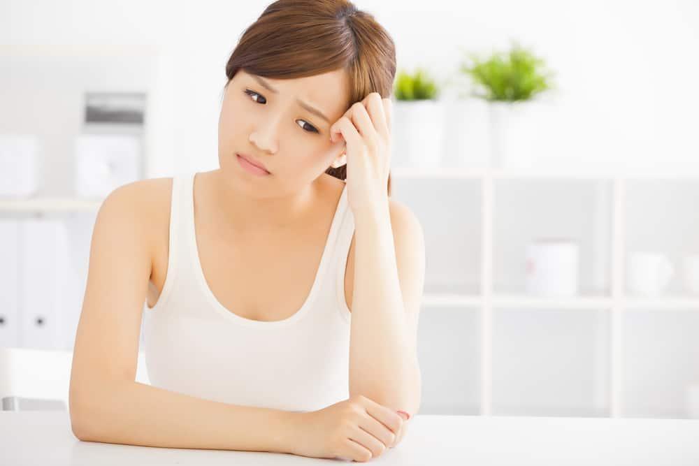 Tại sao đi ngoài ra máu? Tìm hiểu nguyên nhân để đi khám kịp thời