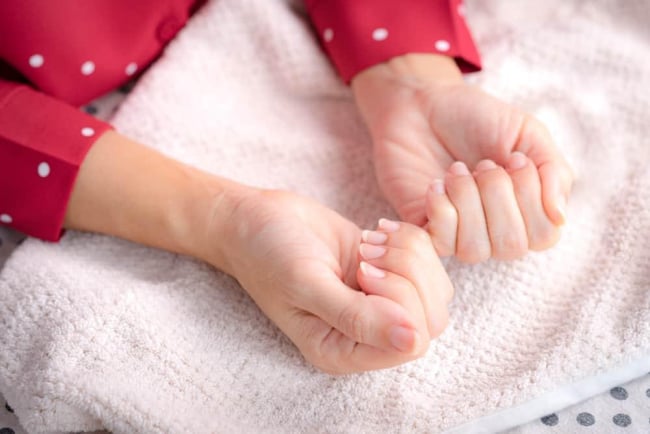 Móng tay bị rỗ là bệnh gì? Điều trị như thế nào hiệu quả?
