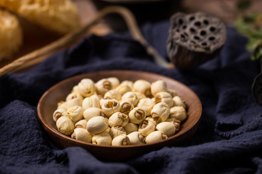 3 cách nấu sữa hạt sen bổ dưỡng và 9 gợi ý mix sữa hạt sen