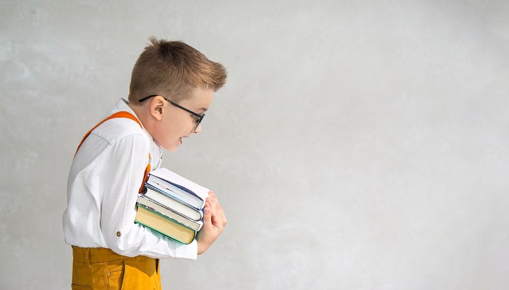 Chữa gù lưng như thế nào? Hãy tìm hiểu ngay!