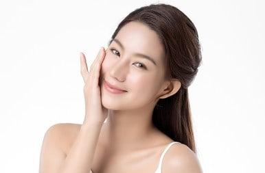 Niacinamide trong mỹ phẩm có công dụng gì đối với làn da?