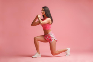 [Video] Lunge là gì? Lợi ích? Hướng dẫn tập đúng động tác Lunge