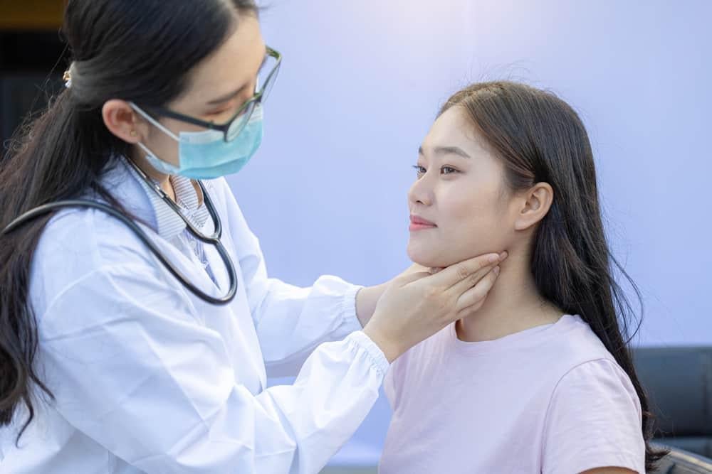 Nguyên nhân cường giáp là gì? Bệnh có thể gây ra các biến chứng nào?