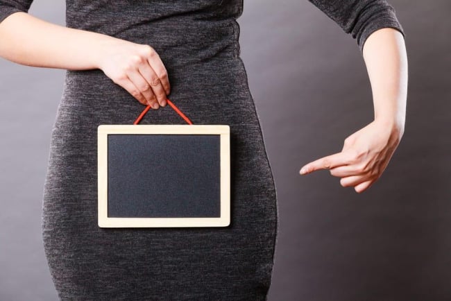 5 nguyên nhân gây thâm vùng kín bạn đã biết? Làm sao để cải thiện?