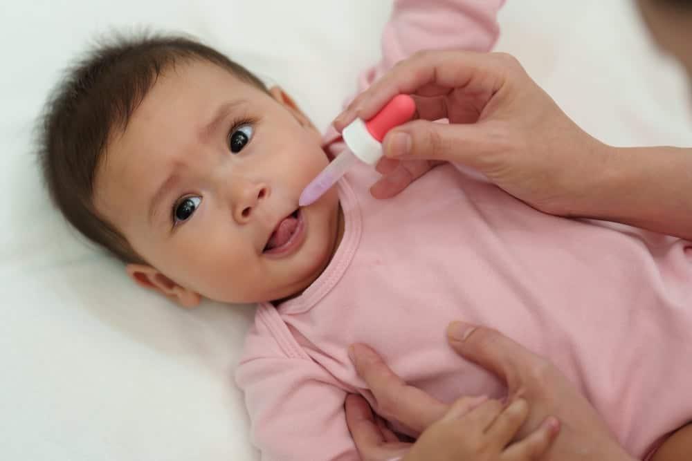 Những loại thuốc hạ sốt cho trẻ sơ sinh và trẻ nhỏ phổ biến