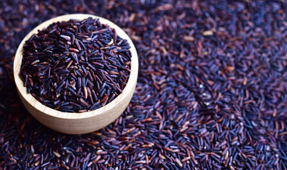 Gạo tím than: Lợi ích, dinh dưỡng, calo và đặc điểm