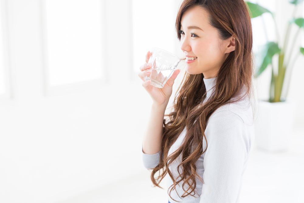 Uống viên cấp nước có tốt không? Cách uống đúng và 6 viên uống cấp nước cho da hiệu quả