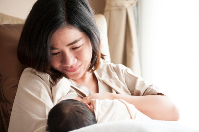 Sữa non và những lợi ích tuyệt vời đối với trẻ sơ sinh và trẻ nhỏ