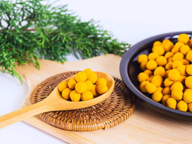 Tự làm tinh nghệ viên mật ong tại nhà