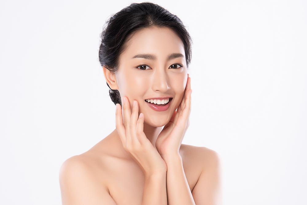 Nâng mũi sụn tự thân: Bạn cần biết gì trước khi quyết định?