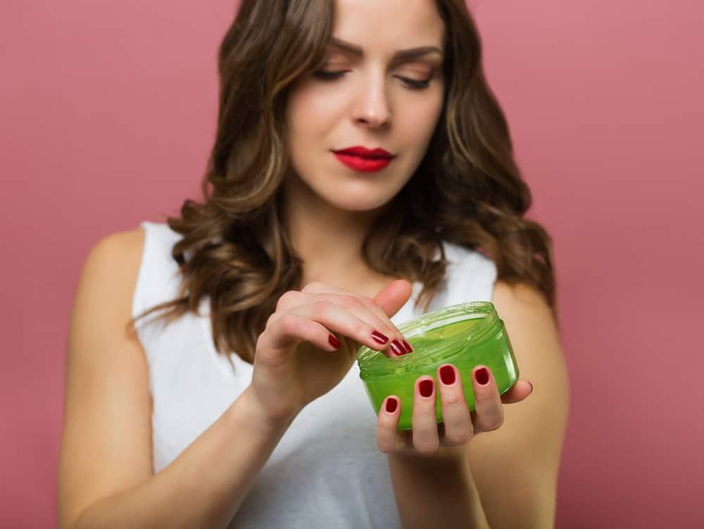 Mách bạn 5 cách trị gàu bằng nha đam hiệu quả có thể bạn chưa biết