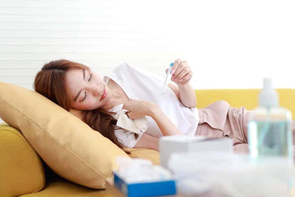 Hỏi đáp Dược sĩ: Uống thuốc hạ sốt bao lâu thì hạ?