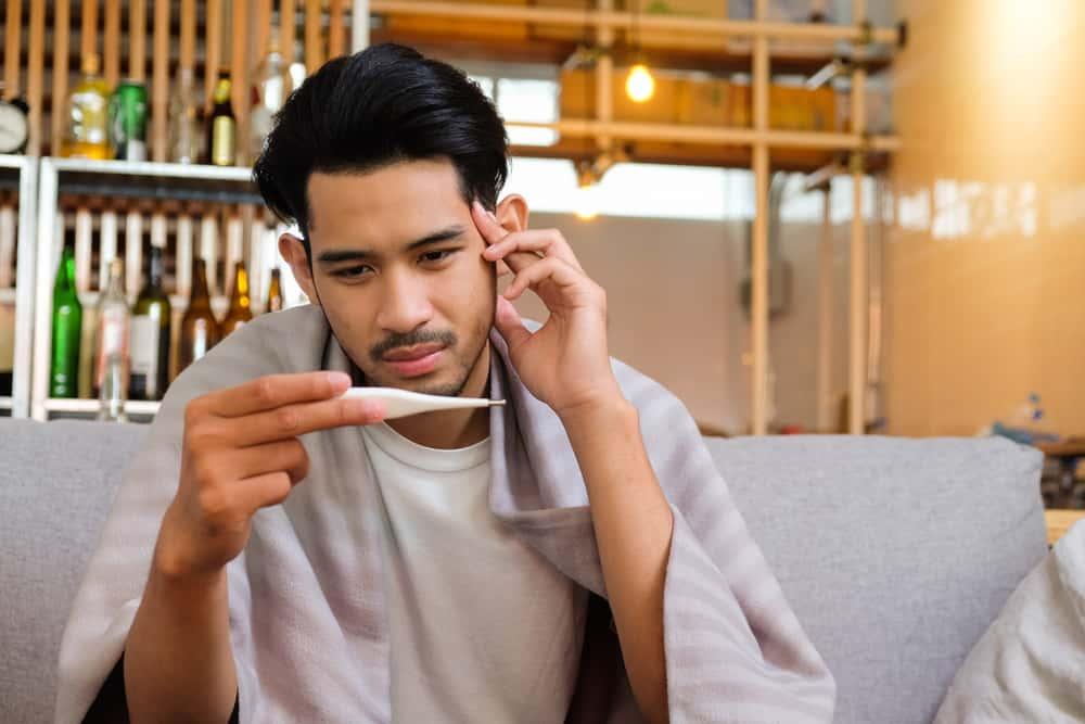 Viêm phế quản có sốt không và nên điều trị như thế nào?