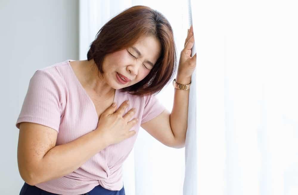 Đau cơ liên sườn là gì? Nguyên nhân và cách điều trị