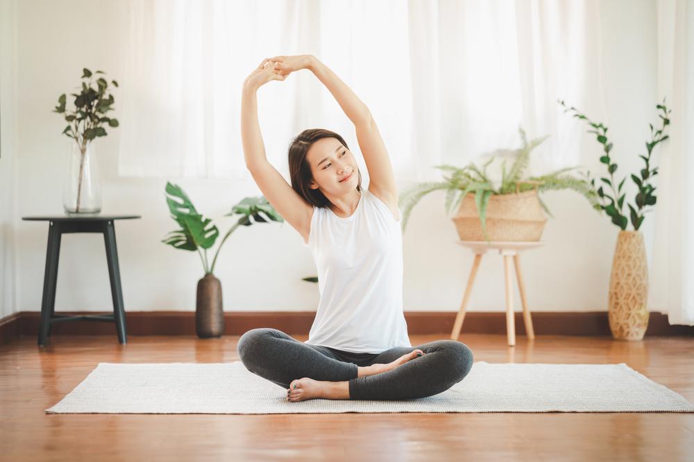 Bỏ túi ngay 8 bài tập yoga chữa đau khớp vai hiệu quả tại nhà