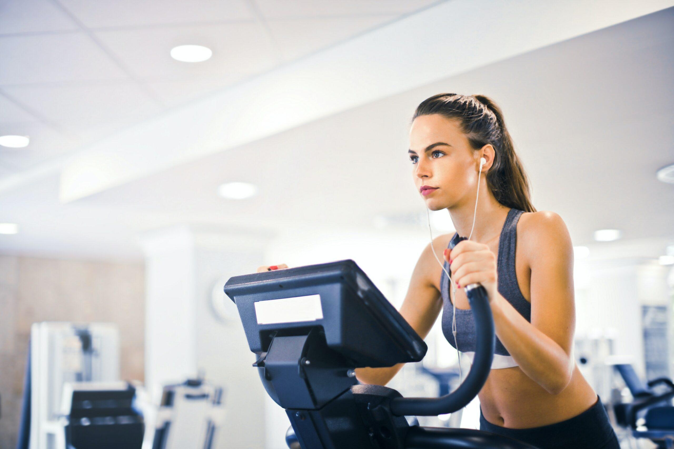 Workout và cardio là gì? Làm sao để tập luyện đều đặn