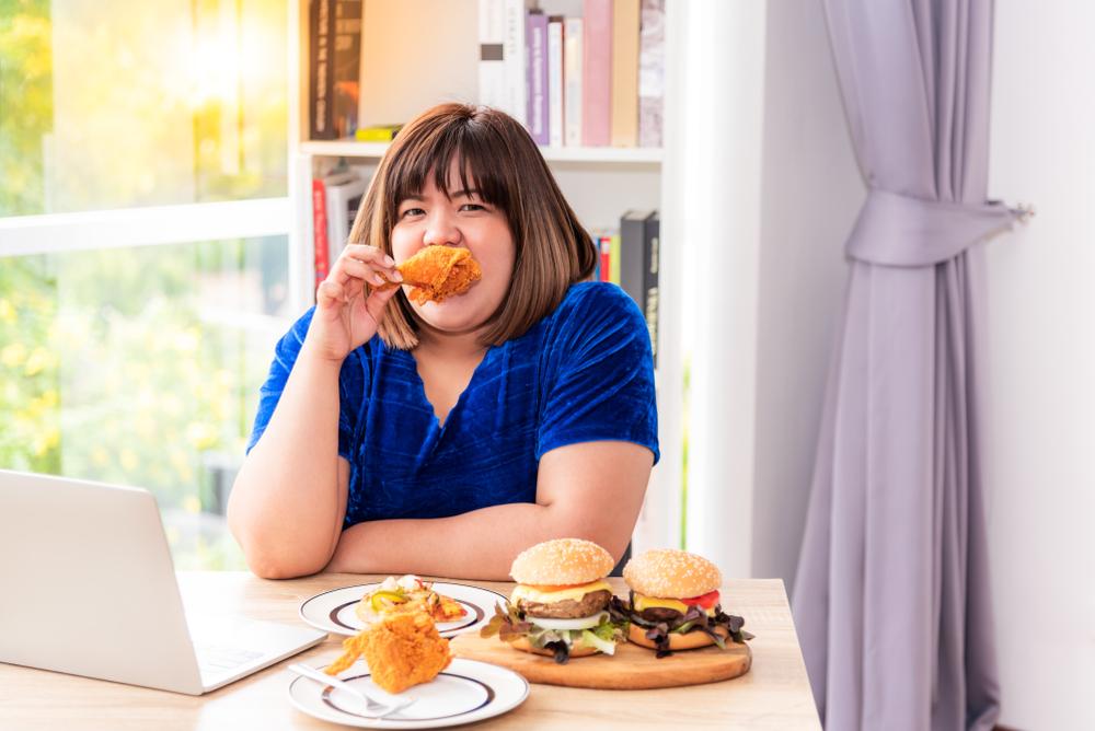 Người béo phì nên hạn chế ăn những chất nào, thực phẩm gì?