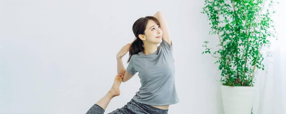 9 tư thế yoga đẹp để chụp hình xinh lung linh • Hello Bacsi